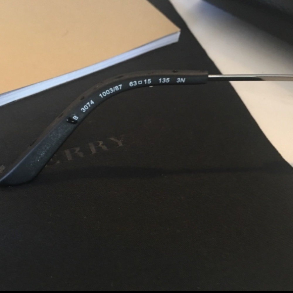 NWT Mens Burberry 0BE3074 Sunglasses - Picture 4 of 4